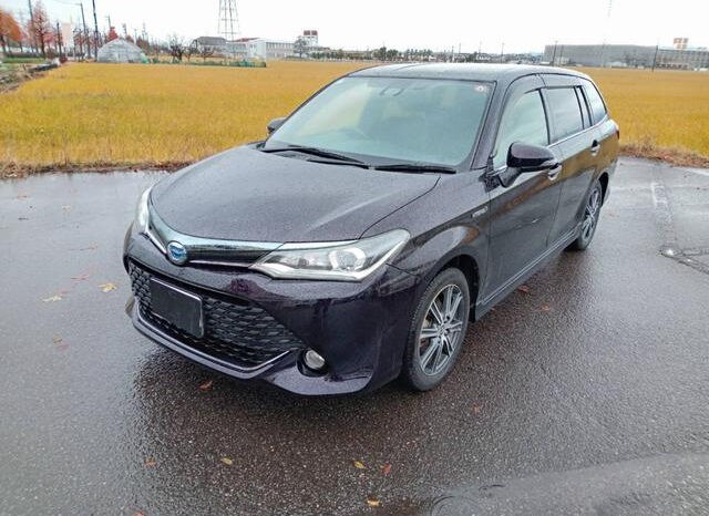 Toyota Corolla Fielder (Reserved) full
