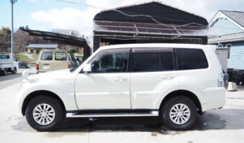 Mitsubishi Pajero (Reserved) full