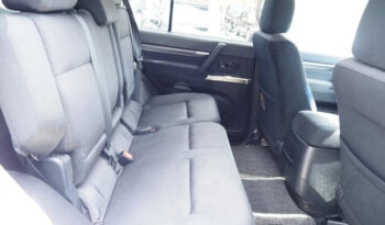 Mitsubishi Pajero (Reserved) full