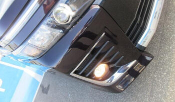 Toyota Voxy (ZS) full