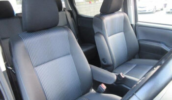 Toyota Voxy (ZS) full