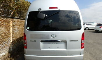 Toyota Hiace Commuter full