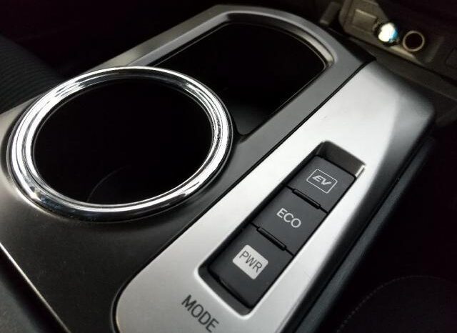 Toyota Prius Alpha full