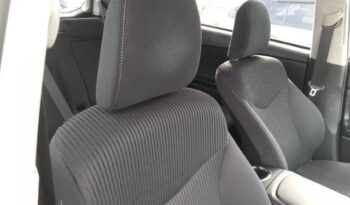 Toyota Prius Alpha full