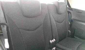 Toyota Prius Alpha full