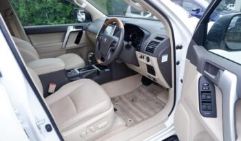 Toyota Land-cruiser Prado full