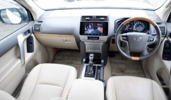Toyota Land-cruiser Prado full