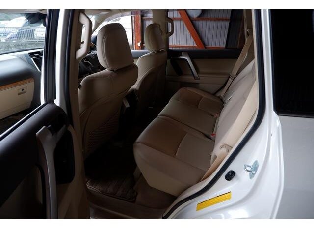 Toyota Land-cruiser Prado full