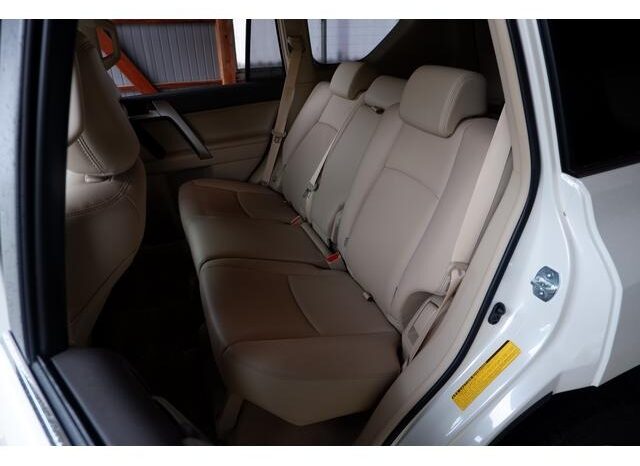 Toyota Land-cruiser Prado full