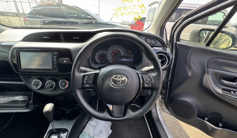 Toyota Vitz full