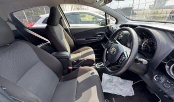 Toyota Vitz full