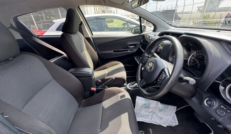 Toyota Vitz full