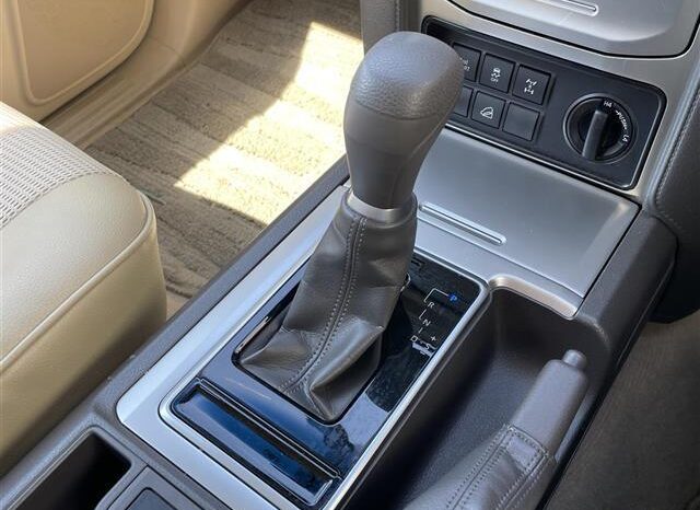 Toyota Land-cruiser Prado full