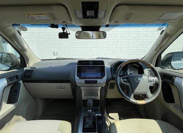 Toyota Land-cruiser Prado full