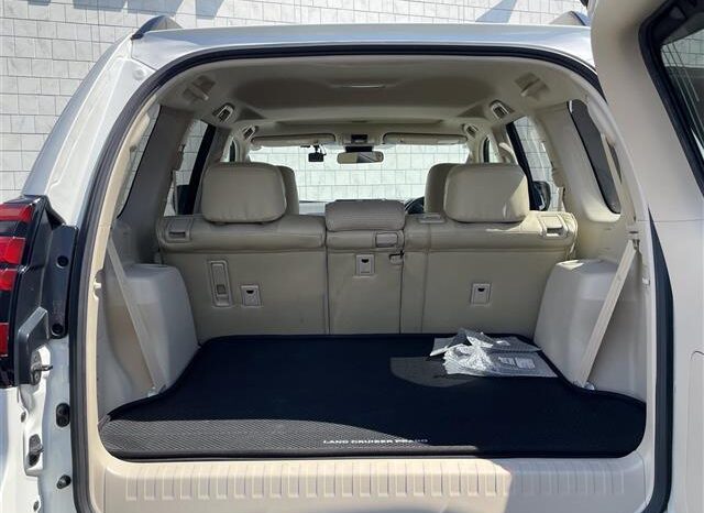 Toyota Land-cruiser Prado full