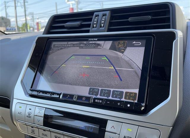 Toyota Land-cruiser Prado full