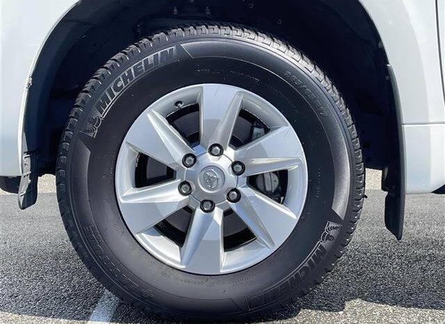 Toyota Land-cruiser Prado full