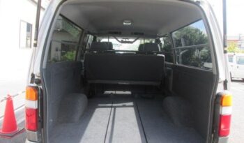Toyota Hiace Van full