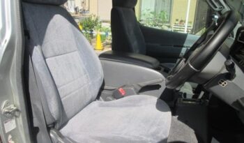 Toyota Hiace Van full