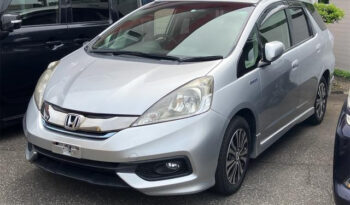 Honda Fit Shuttle 2015 full