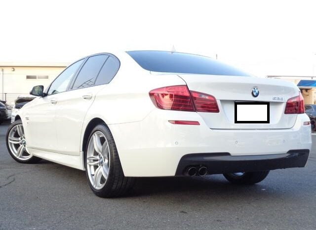 BMW (5 Series) 523i full