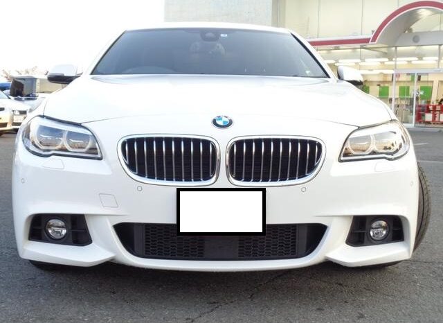 BMW (5 Series) 523i full