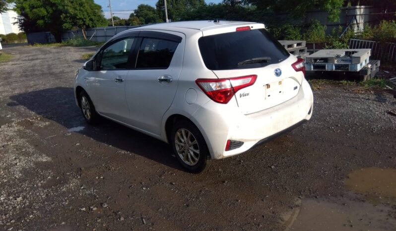 Toyota Vitz full