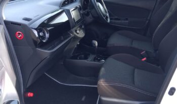 Toyota Vitz full