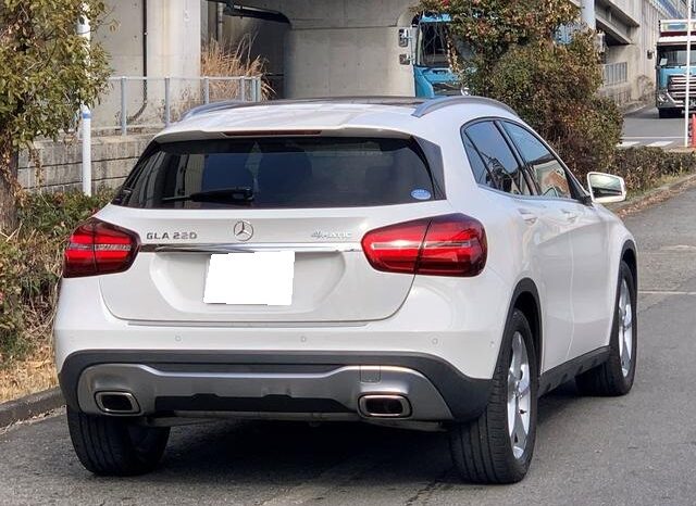 Mercedes Benz GLA Class full