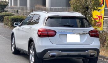 Mercedes Benz GLA Class full