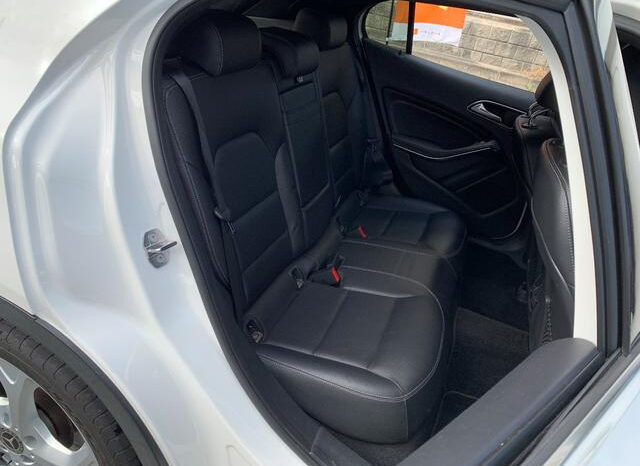 Mercedes Benz GLA Class full