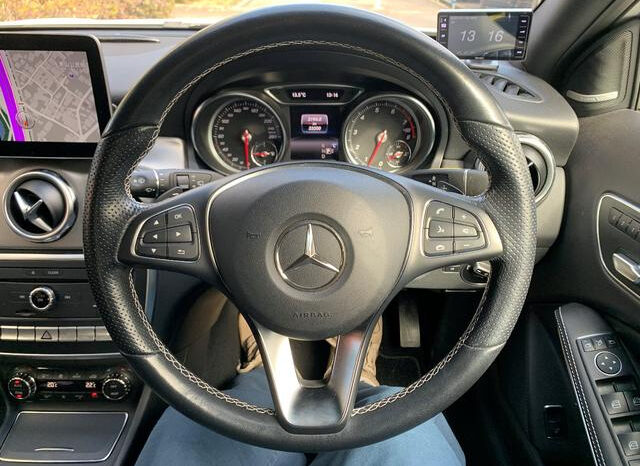 Mercedes Benz GLA Class full