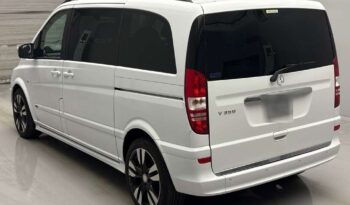 Mercedes Benz V350  (Reserved) full