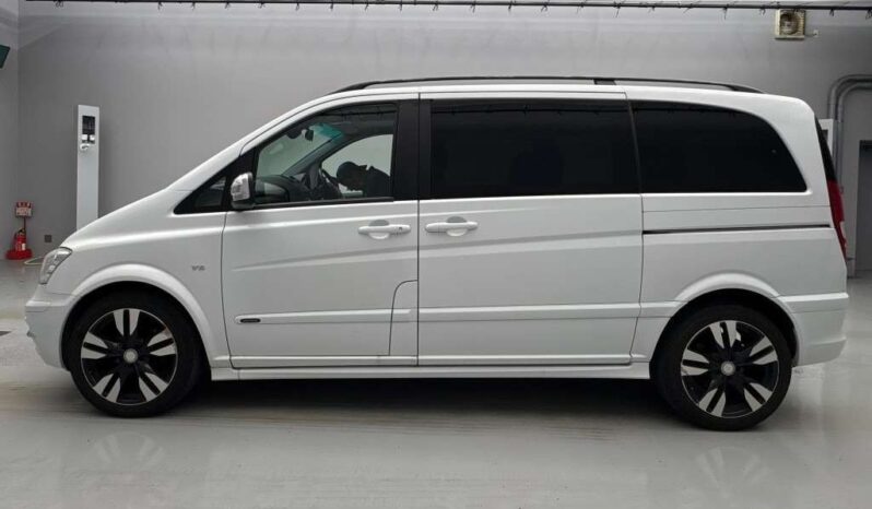 Mercedes Benz V350  (Reserved) full
