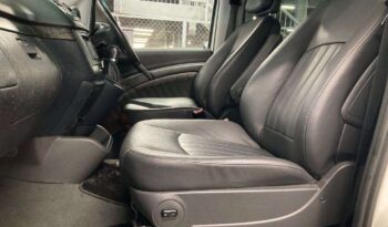 Mercedes Benz V350  (Reserved) full