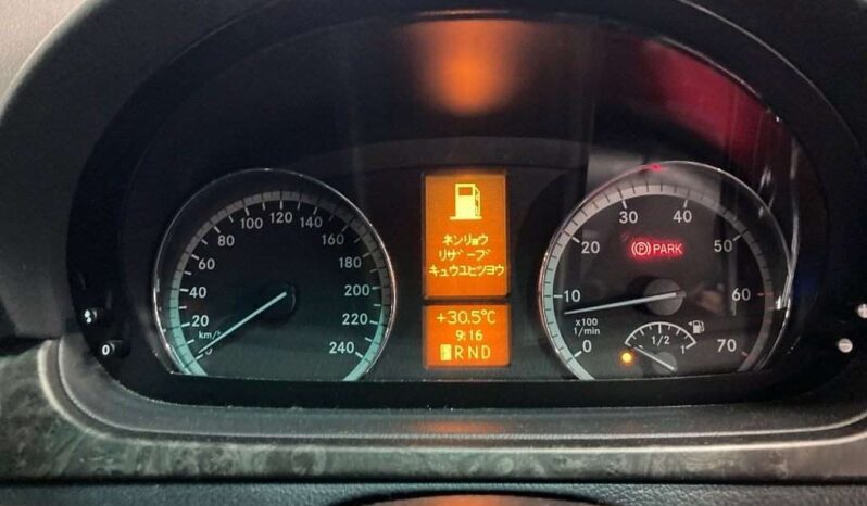 Mercedes Benz V350  (Reserved) full