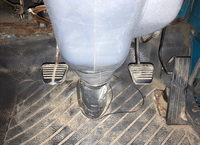 Mitsubishi Canter 1989 (Reserved) full