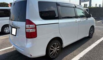 Toyota Noah full
