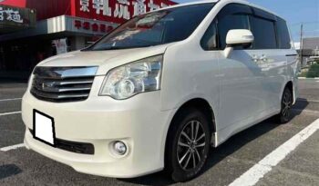 Toyota Noah full