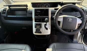 Toyota Noah full