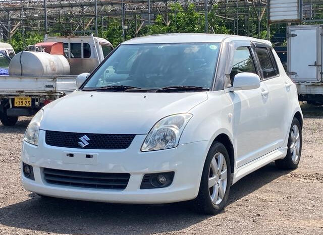 Suzuki Swift (Reserved) full