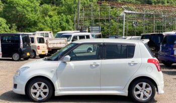 Suzuki Swift (Reserved) full