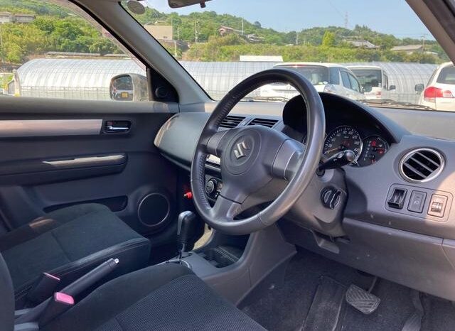 Suzuki Swift (Reserved) full