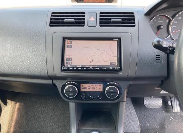 Suzuki Swift (Reserved) full