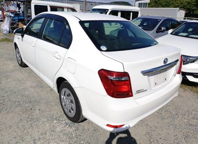 Toyota Corolla Axio (Reserved) full