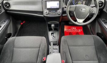 Toyota Corolla Axio (Reserved) full