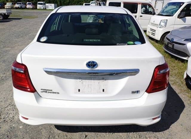 Toyota Corolla Axio (Reserved) full