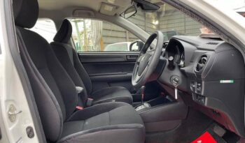 Toyota Corolla Axio (Reserved) full