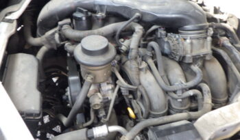 Toyota Hiace Van full