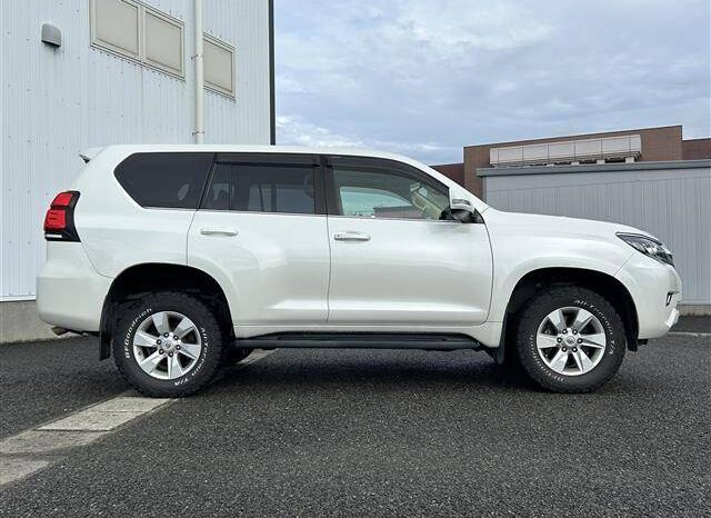 Toyota LC Prado 2019 TXL (Reserved) full